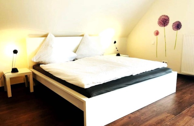 South Palatinate vacation apartment with distant views, German Wine Route