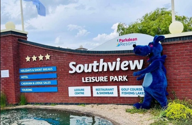 Southview Holiday Park, Deluxe Caravan