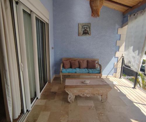 Spacieux appart T3 à st gilles les bains 80 m2, grande varangue, plage