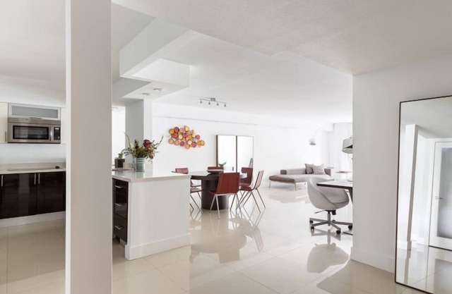 Spacious 1 Bedroom-1 Bathroom with Terrace Steps Away from Bal Harbour Beach