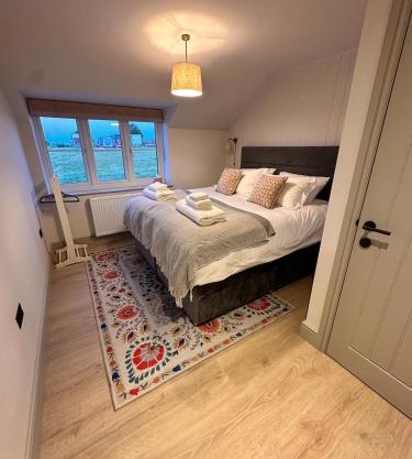 Spacious 2 bed ensuite cottage