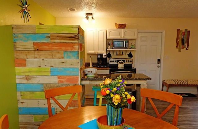 Spacious 2nd Floor Apartment with Deck