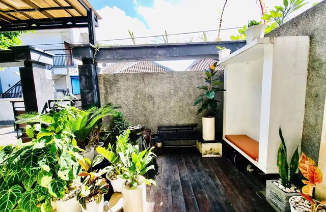 Spacious 3-Bedroom House with Easy Access