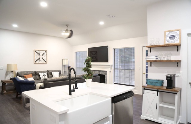 Spacious 3 BR near Percy Priest Lake