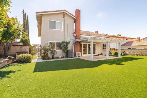 Spacious 4-bedroom house in tranquil Rowland Heights with City View