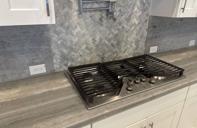 Spacious 4-bedroom house with WiFi, fitness room in adorable Buckeye