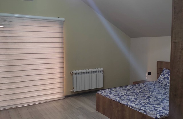 Spacious 4-bedroom villa in charming Baku with AC