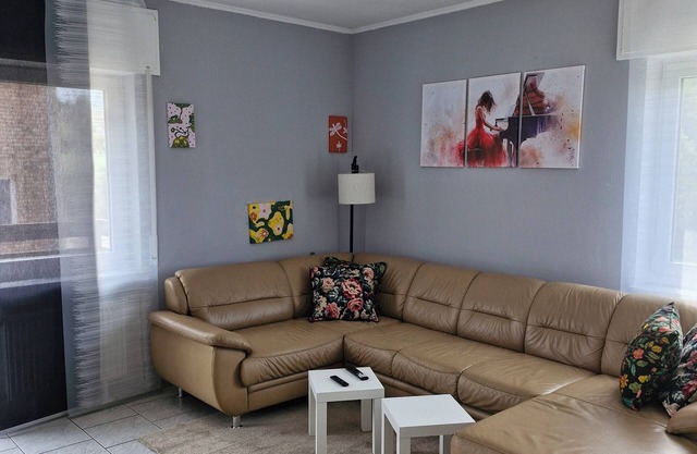 Spacious 4-room apartment for the whole family with an eat-in kitchen