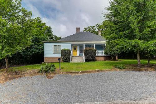 Spacious 5BR - Pet Friendly