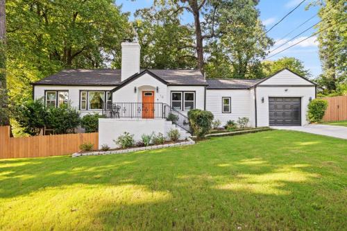 Spacious 5BR Yard Access Grant Park