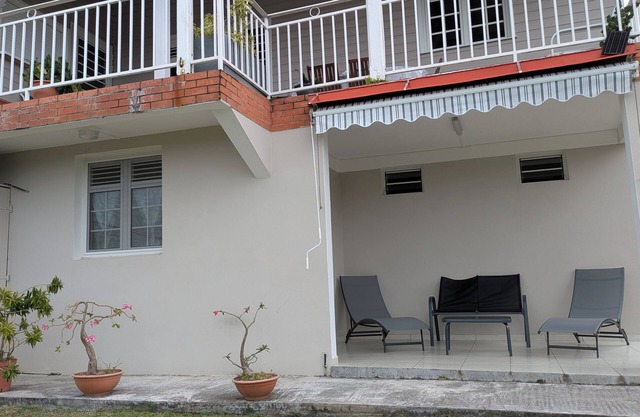 Spacious accommodation on the garden level of a charming country villa.