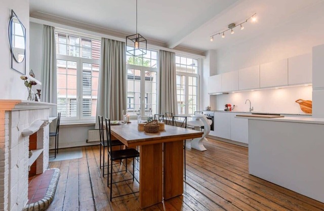 Spacious apartment in the heart of Antwerp