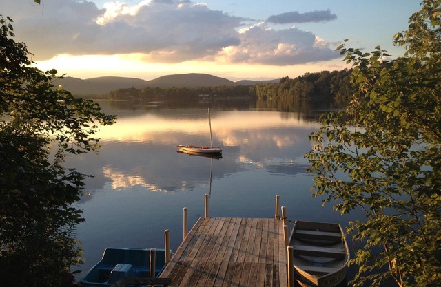 Spacious Berkshire Summer Rental, Private Dock on Lake 3 BR/2b