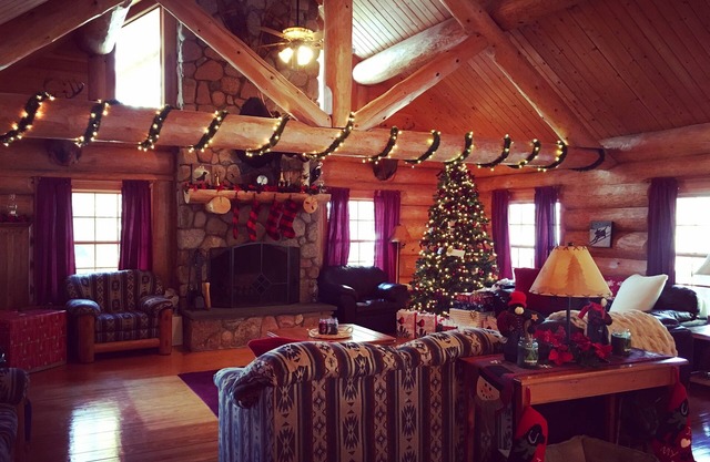 Spacious Cabin on Peaceful Pond with Private Dock- 1 hour from Acadia