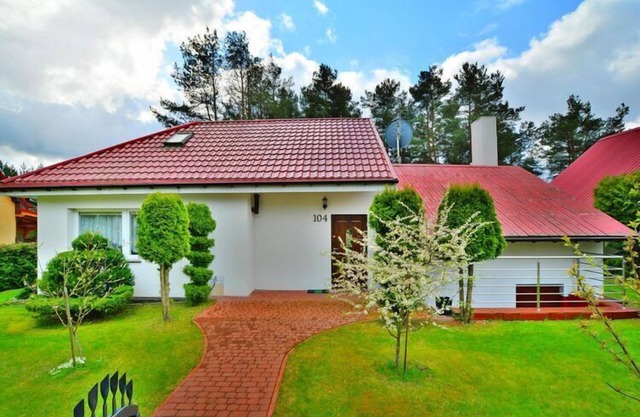 Spacious cottage, idyllic right on the lake, Spore