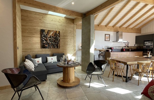 Spacious, duplex, atypical, terrace, TV, Fiber