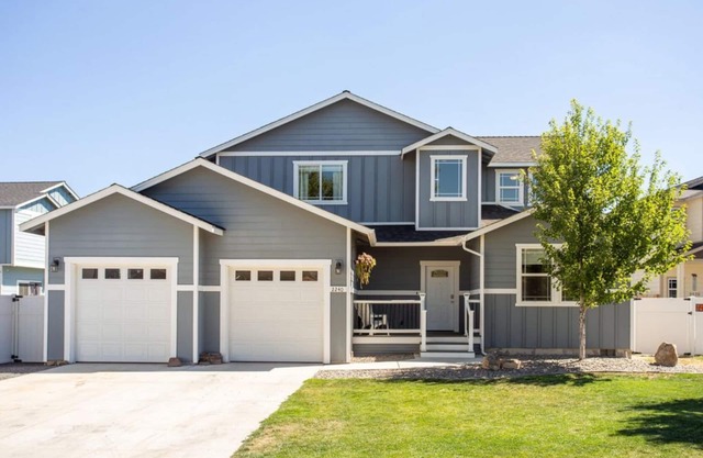 Spacious, family getaway full of entertainment!