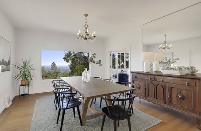 Spacious Family House w/Views, Foosball, Balcony