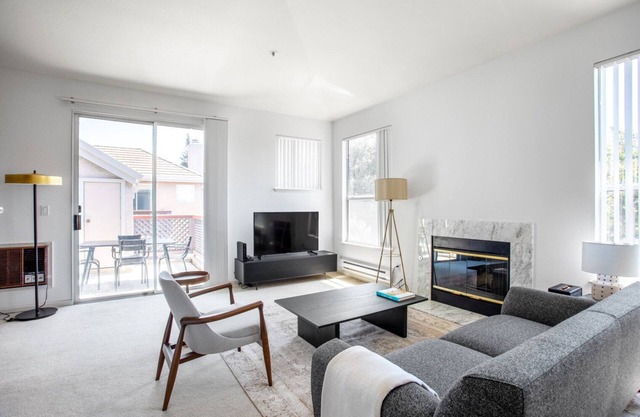 Spacious Fremont 2BR w/W/D, Pool, close to Lake & Shops, by Blueground