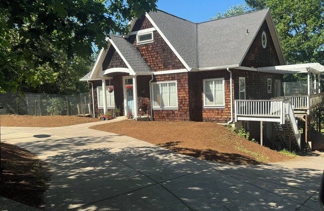 Spacious home connected to Spencer’s Butte hiking trails
