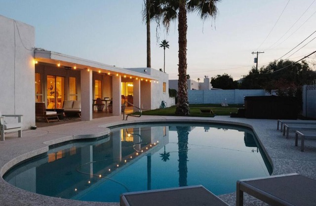 Spacious Home in Moon Valley- Heated Pool & Spa