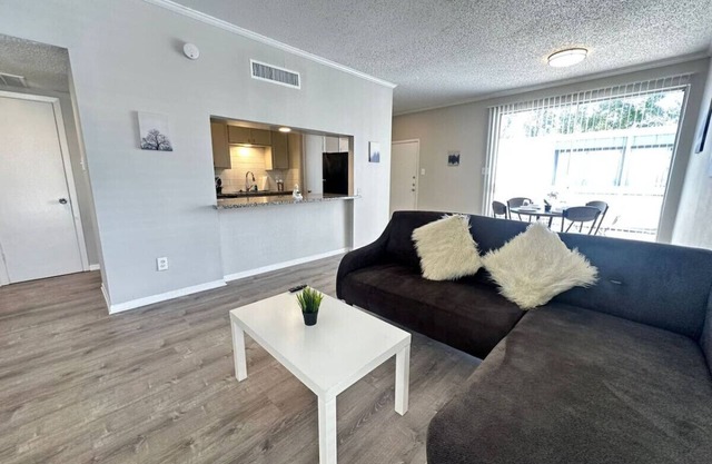 Spacious Houston Downtown, Near NASA Space Center.