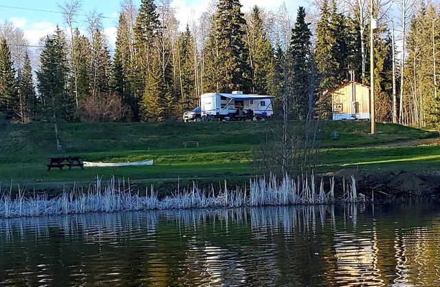 Spacious Lakefront Campsites