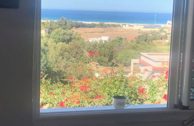 Spacious one-bedroom apartment close to the sea