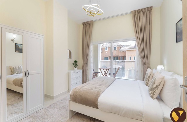 Spacious Pulse Smart Residence JVC