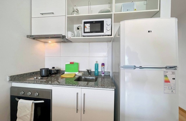 Spacious Studio in San Telmo With Balcony, Gym & Pool