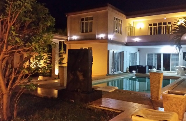 Spacious villa with private pool, zen garden, air-conditioned rooms, maid.