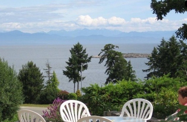 Spectacular Ocean and Mountain View Home