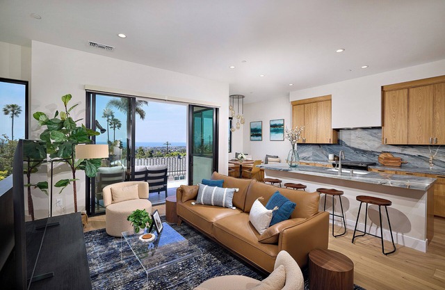 Spectacular Ocean Views, 2-bedroom ADU for high-end living.