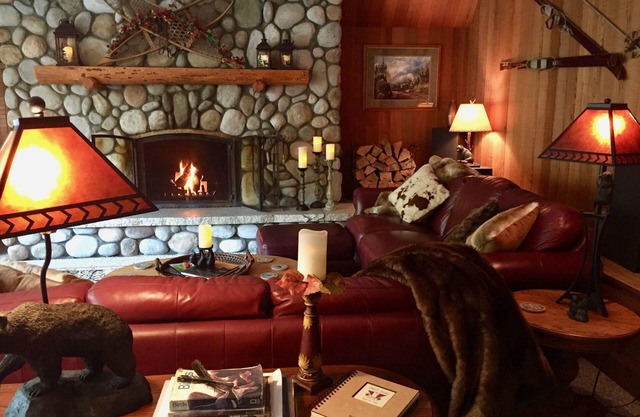 Spectacular Riverfront Chalet w Expansive Views, Hot Tub, Perfect Ski Retreat!