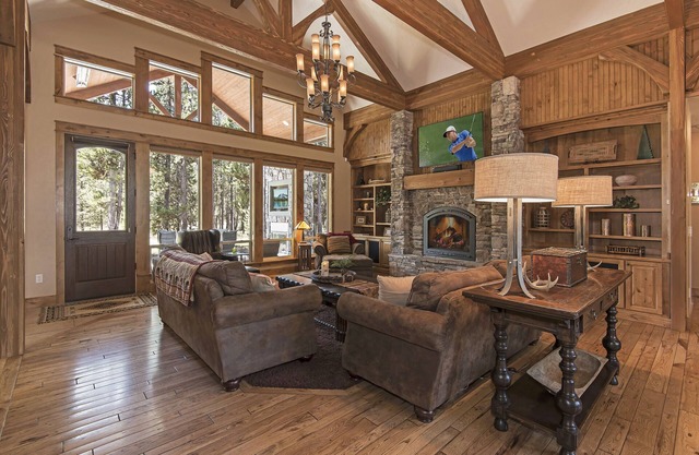 SPEND THANKSGIVING WEEKEND! See picsnLARGE KITCHEN and 9 TV's! CALDERA SPRINGS,