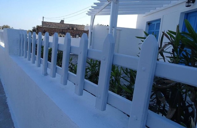 Splendid Santorini Villa | Bella Beach House | 3 Bedrooms | Private Terrace and.