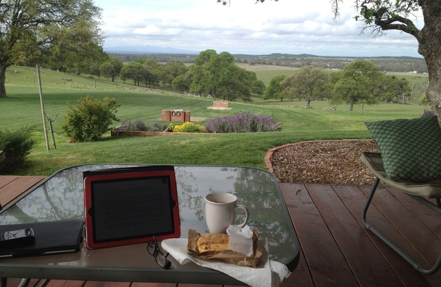 Spring Getaway! Escape to our remote lodge on 220 acre ranch!