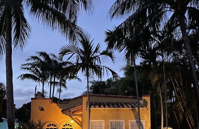 Spring is in the air! Vacay at Casa del Sol. A private Mediterranean villa, wpb