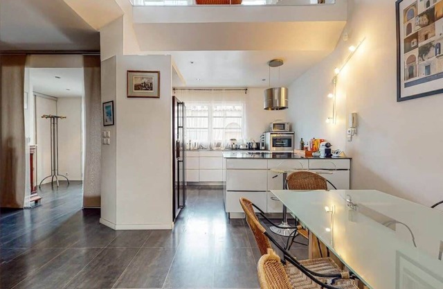 St Agne· 3 min du métro/bus - Patio - bassin