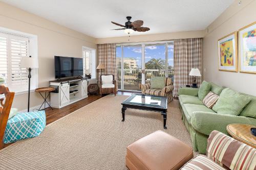 St. Simons Grand #105