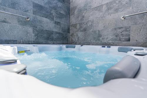 Star House -Jacuzzi & Aircon