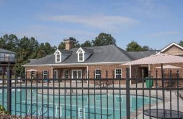 Stay in a Brand New Townhome in Winder!