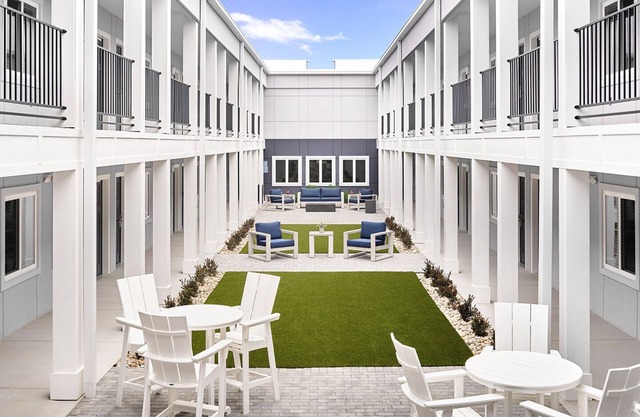 stayAPT Suites Tallahassee-Capitol