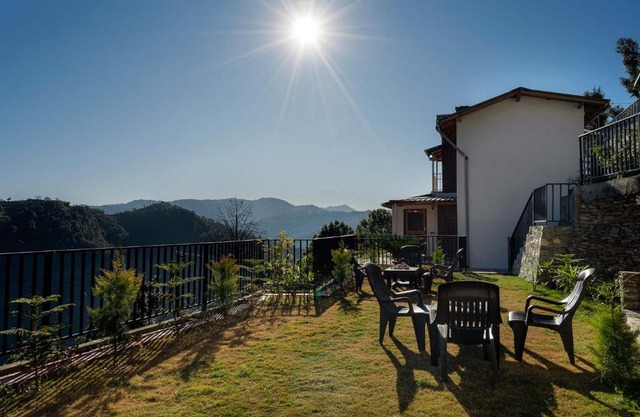 StayVista at Dream Cottage 1