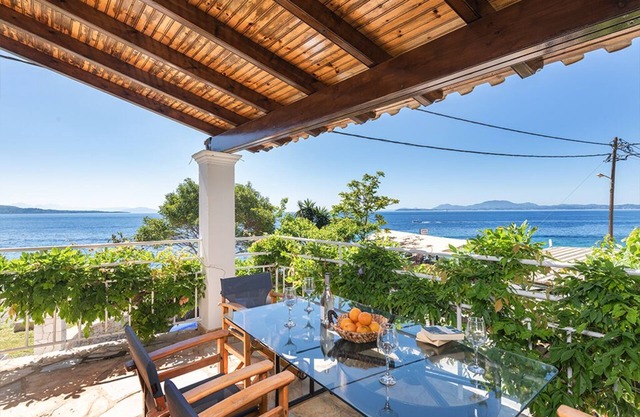 Stella Kaminaki Beach