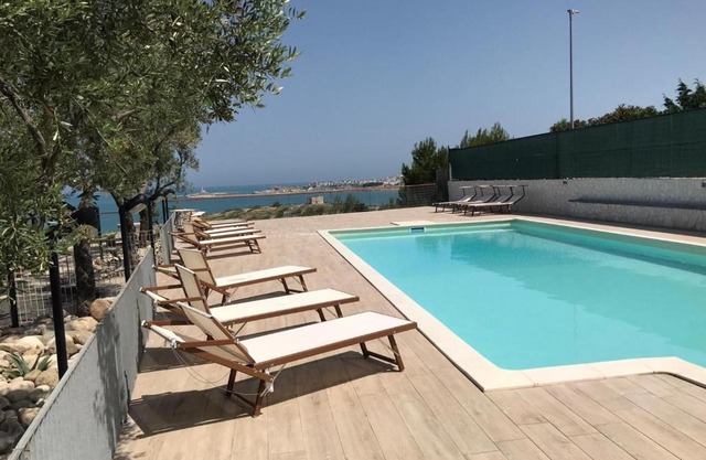 Stella Marina with Pool 100 m from beach