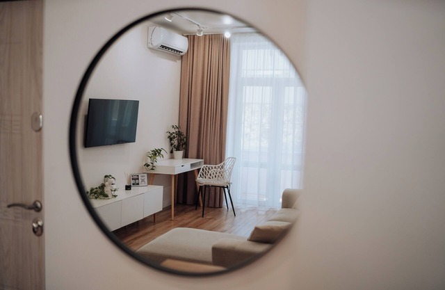 Step Out to Stores & Parks – TOP - 1BR on Blvd