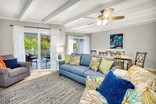 Steps to East Beach & Pet Friendly w/2 King Beds