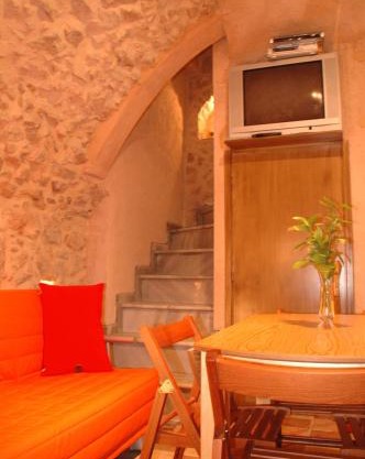 Stoneapartments, Γ ΚΩΣΤΑΛΟΣ ΚΑΙ ΣΙΑ ΟΕ