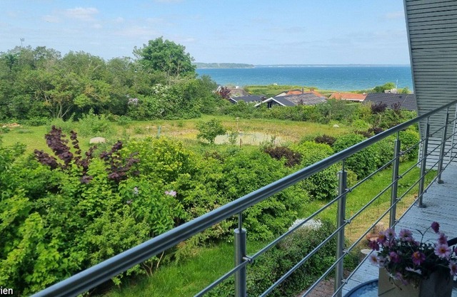 Strandnahes Steinhaus mit Gemütlicher Einrichtung